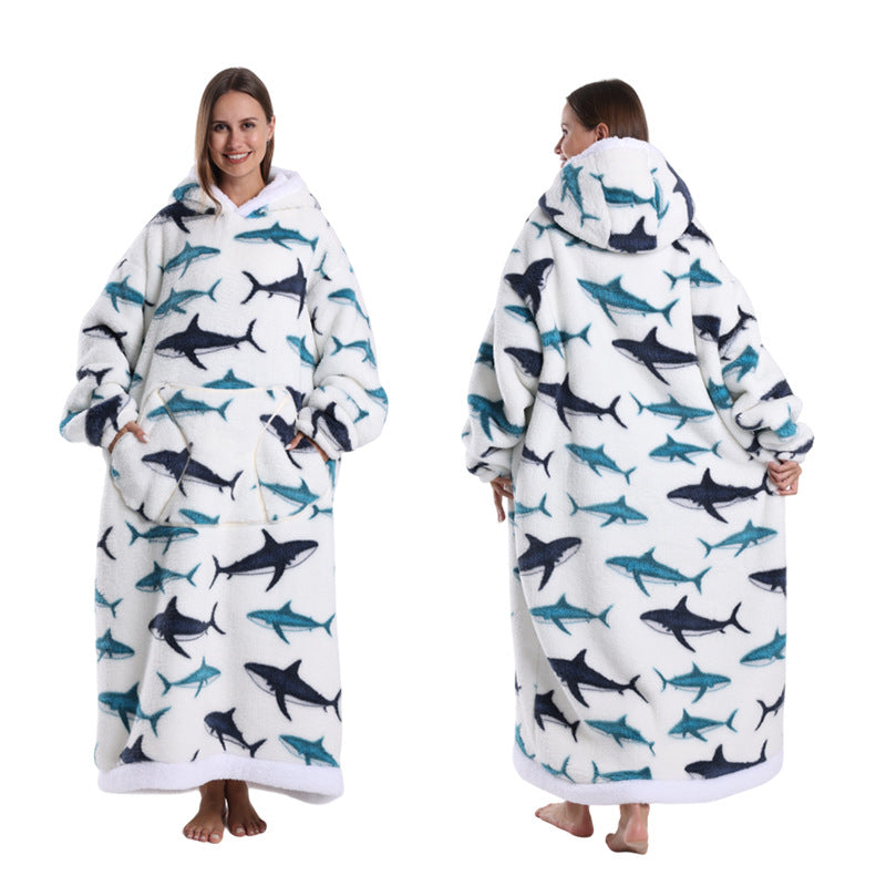 A generation of new fruit products lazy pajamas TV blanket embroidered hooded nightgown loose wear men's and women's bathrobes