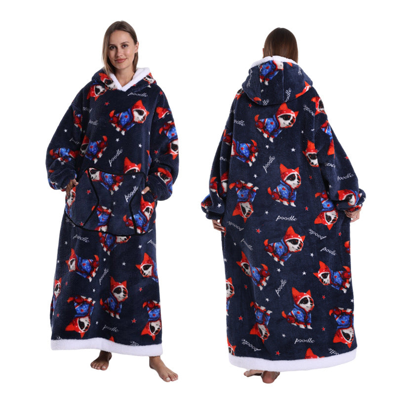 A generation of new fruit products lazy pajamas TV blanket embroidered hooded nightgown loose wear men's and women's bathrobes