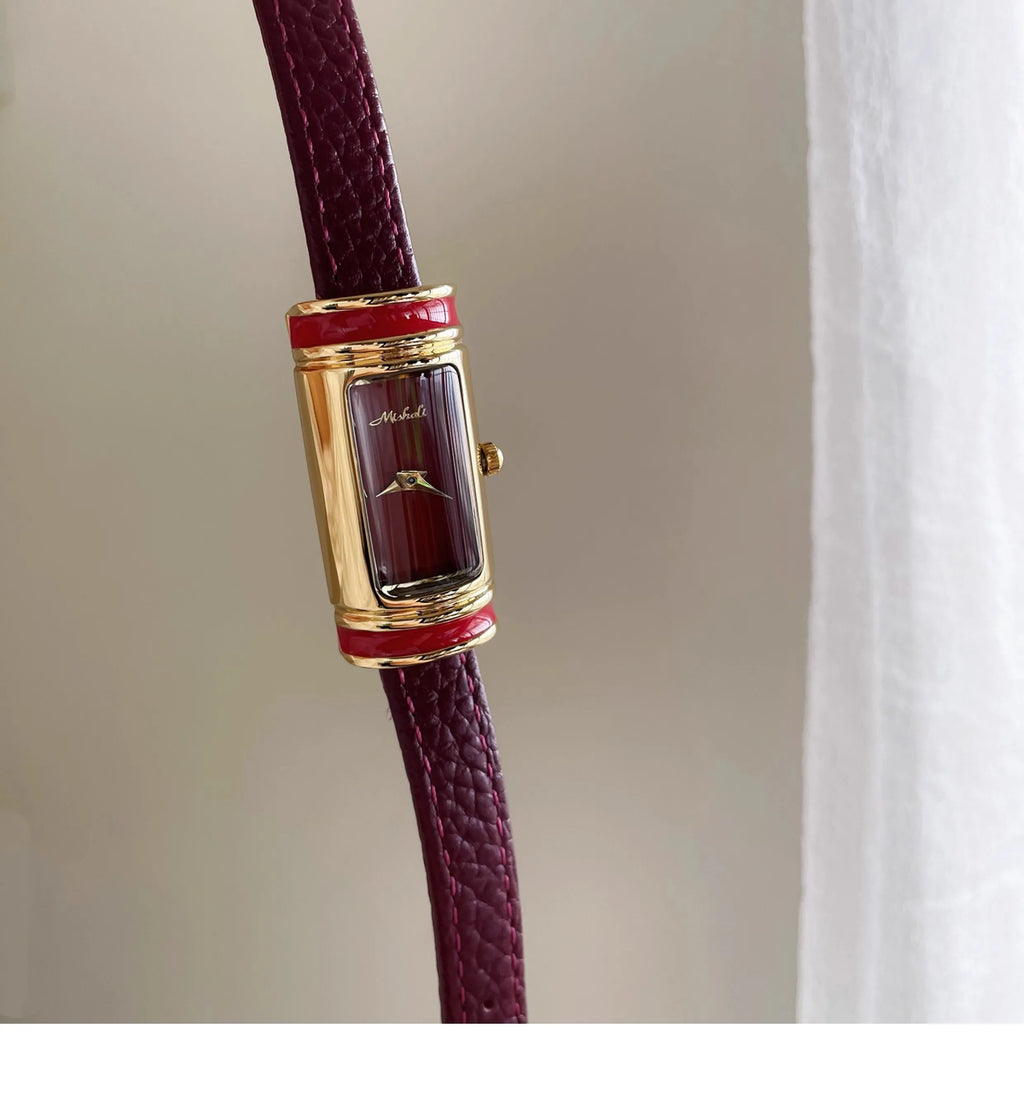 2026 New Luxury Watch Small Gold Bar Styling Designer High-end Fashion Rectangular Watch Leather Quartz Watch Female Gift