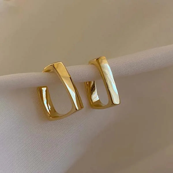 Korean Earring Claw Ear Hook Stud Earrings for Women White Enamel CZ Gold Color Ear Earrings Fashion Jewelry Christmas Gift
