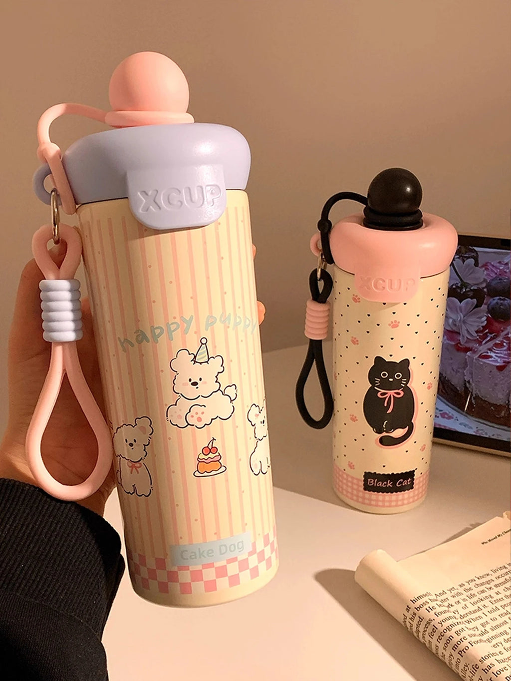 1pc 650ml cute and fashionable double-layer stainless steel insulated and chilled water bottle with a handle