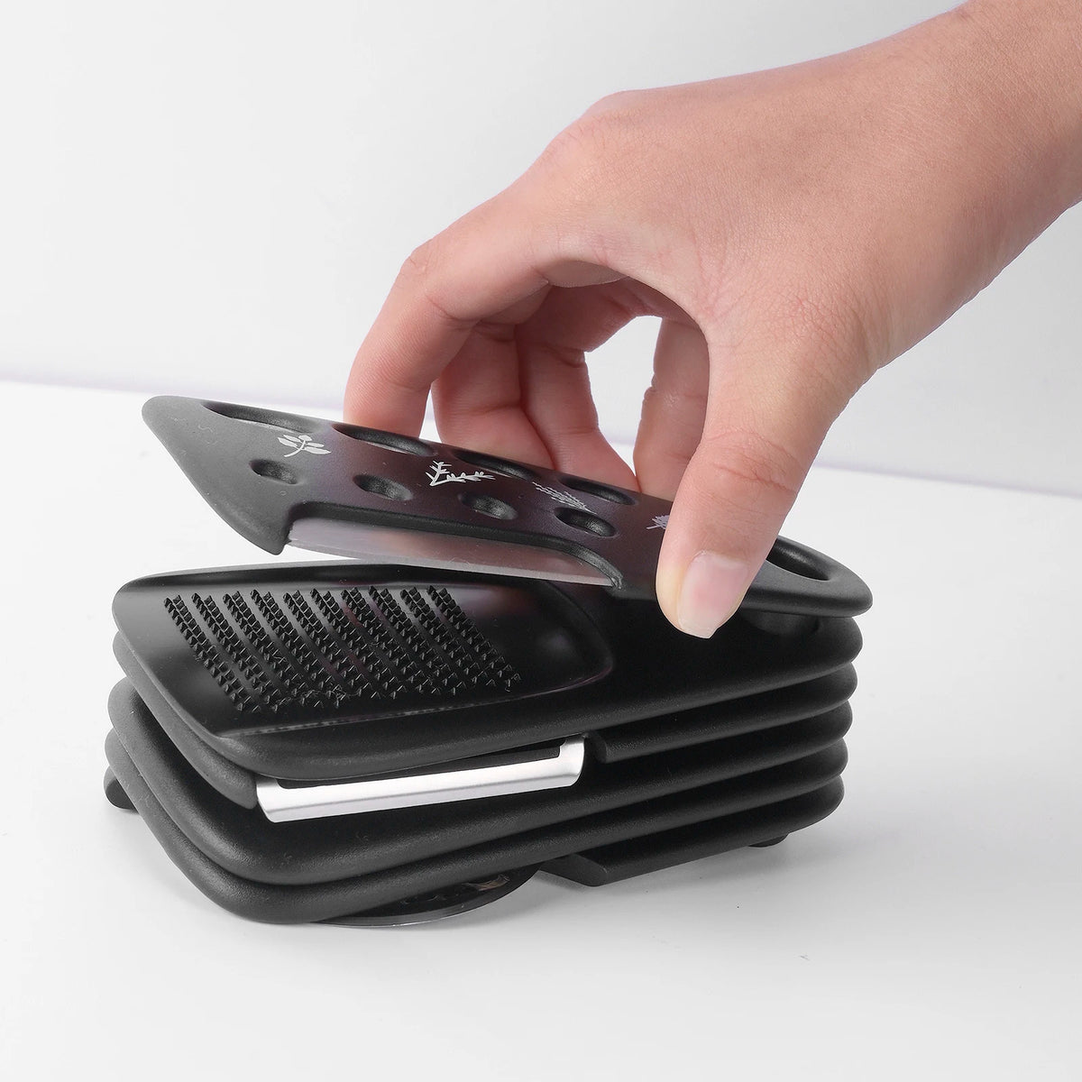 7 In 1 Kitchen Gadgets with Pizza Cutter Vegetable Peeler Bottle Opener Cheese Grater Herb Stripper Garlic Grinder and Brush