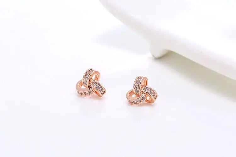 Exquisite design Iced Out Cycle Buckle Earring for Women Top Quality Bling AAA Zircon Stud Earring Wedding Anniversary Jewelry