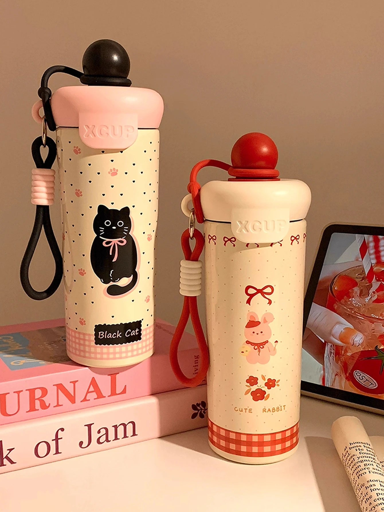 1pc 650ml cute and fashionable double-layer stainless steel insulated and chilled water bottle with a handle