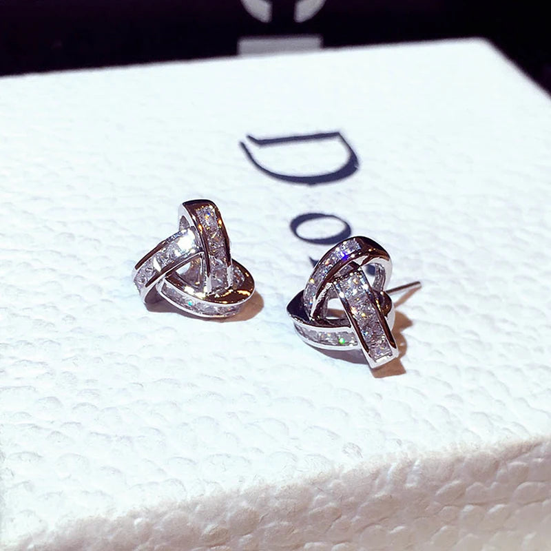 Exquisite design Iced Out Cycle Buckle Earring for Women Top Quality Bling AAA Zircon Stud Earring Wedding Anniversary Jewelry