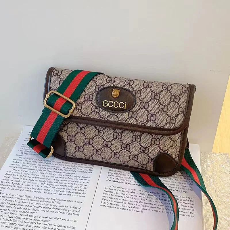 Fashion Classic Geometric Print Quilted Shoulder Bag Metal Logo PU Lightweight Flap Magnetic Snap Adjustable Strap Crossbody Bag