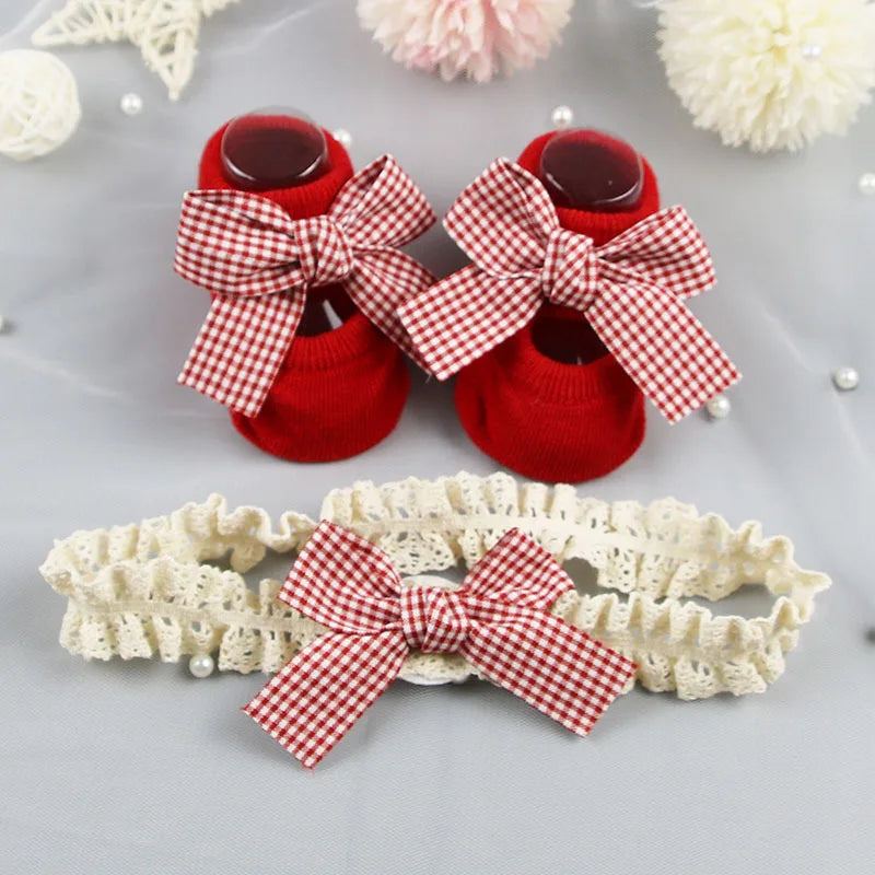 Cute Infant Headband Socks Combo - Breathable Bow Headband & Grip Socks for Baby (1 Set)