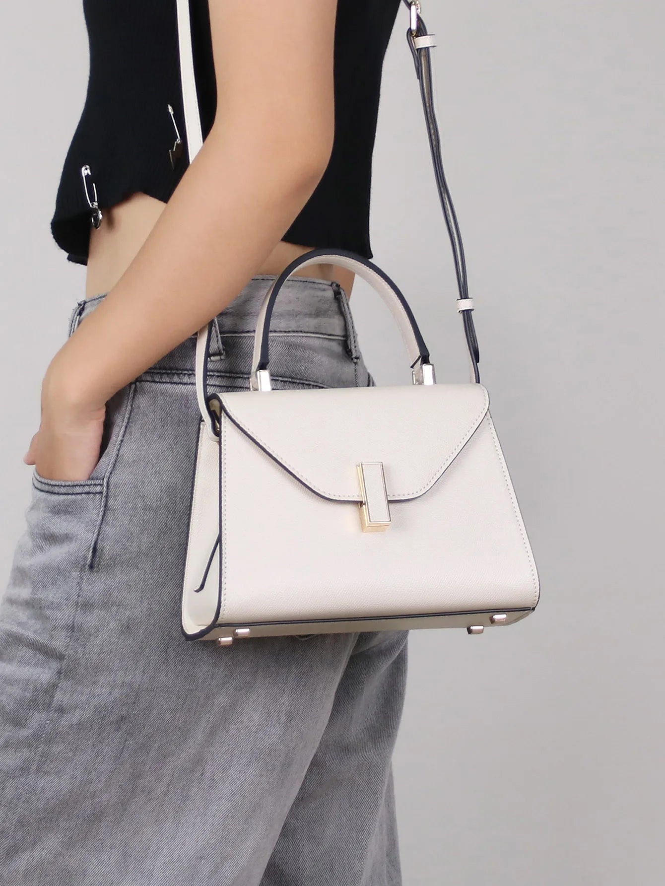 2025 new bag women's bag niche design fashion high-quality texture palm print handbag ladies commuting Joker Kelly stereotypes s